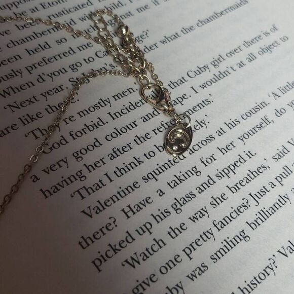 Navy Blue Faux Gemstone Necklace by Charming Charlie - Picture 3 of 6